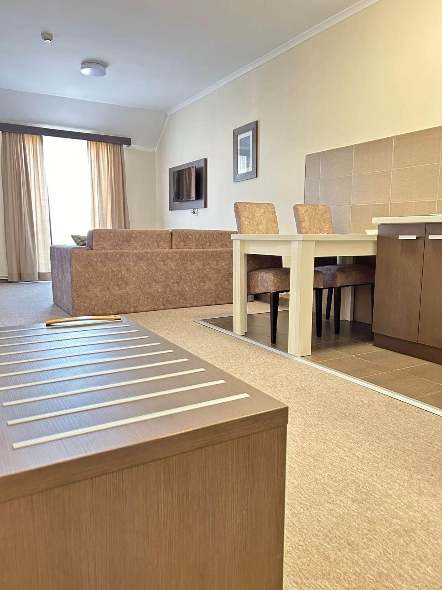 Garni Hotel Ema كراغوييفاك المظهر الخارجي الصورة